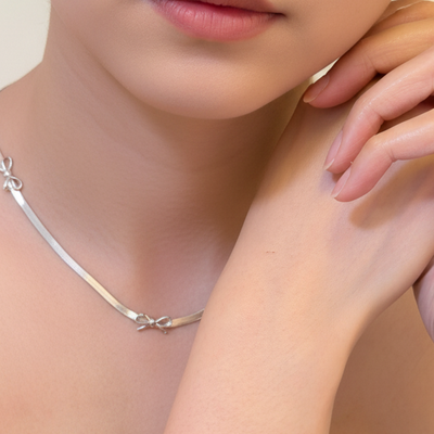 Bow Necklace