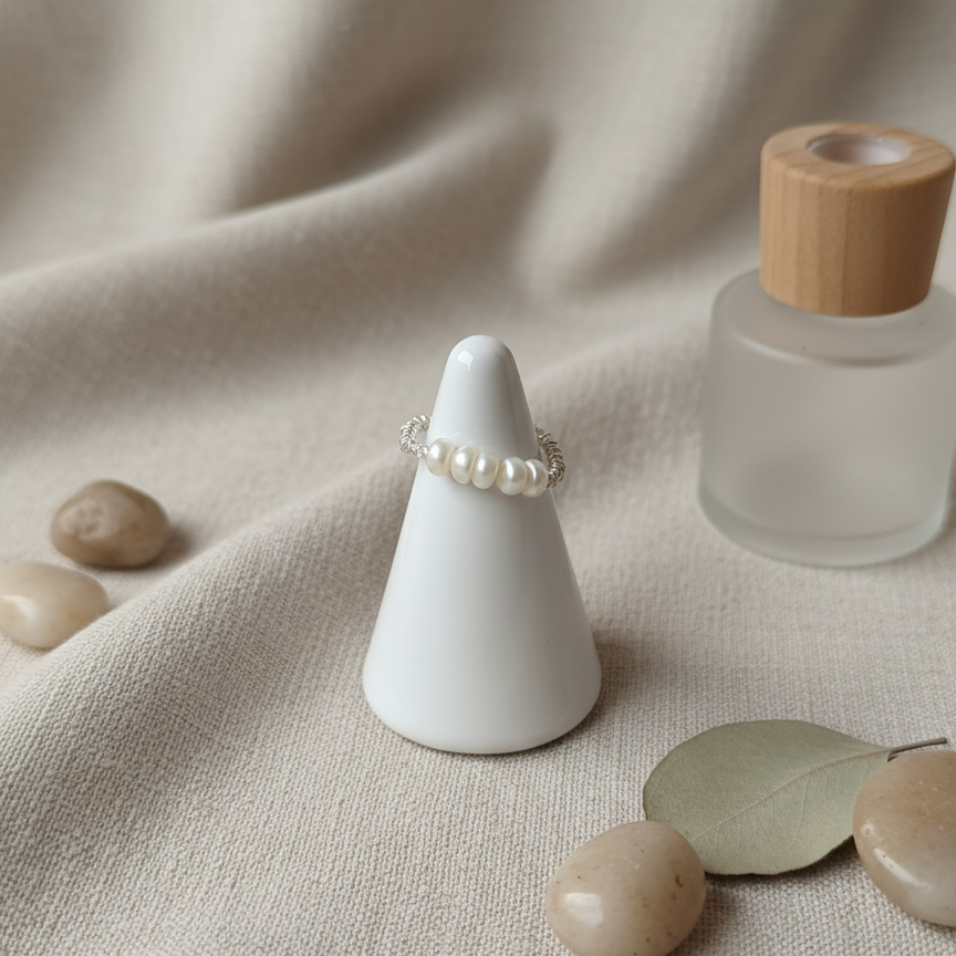 Luna Pearl Ring