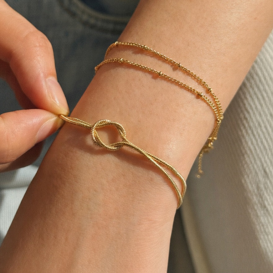 Fluid Knot bracelet
